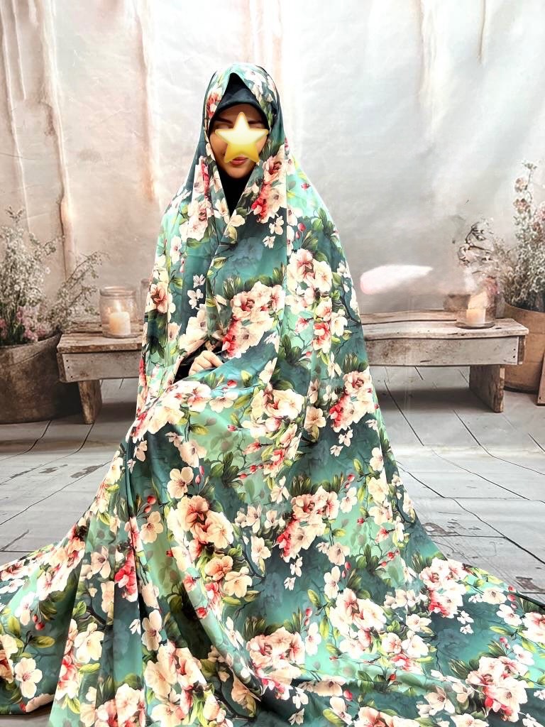 قواره چادری ریحانا